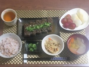 2017-09-22 さつま汁とこんにゃくステーキ