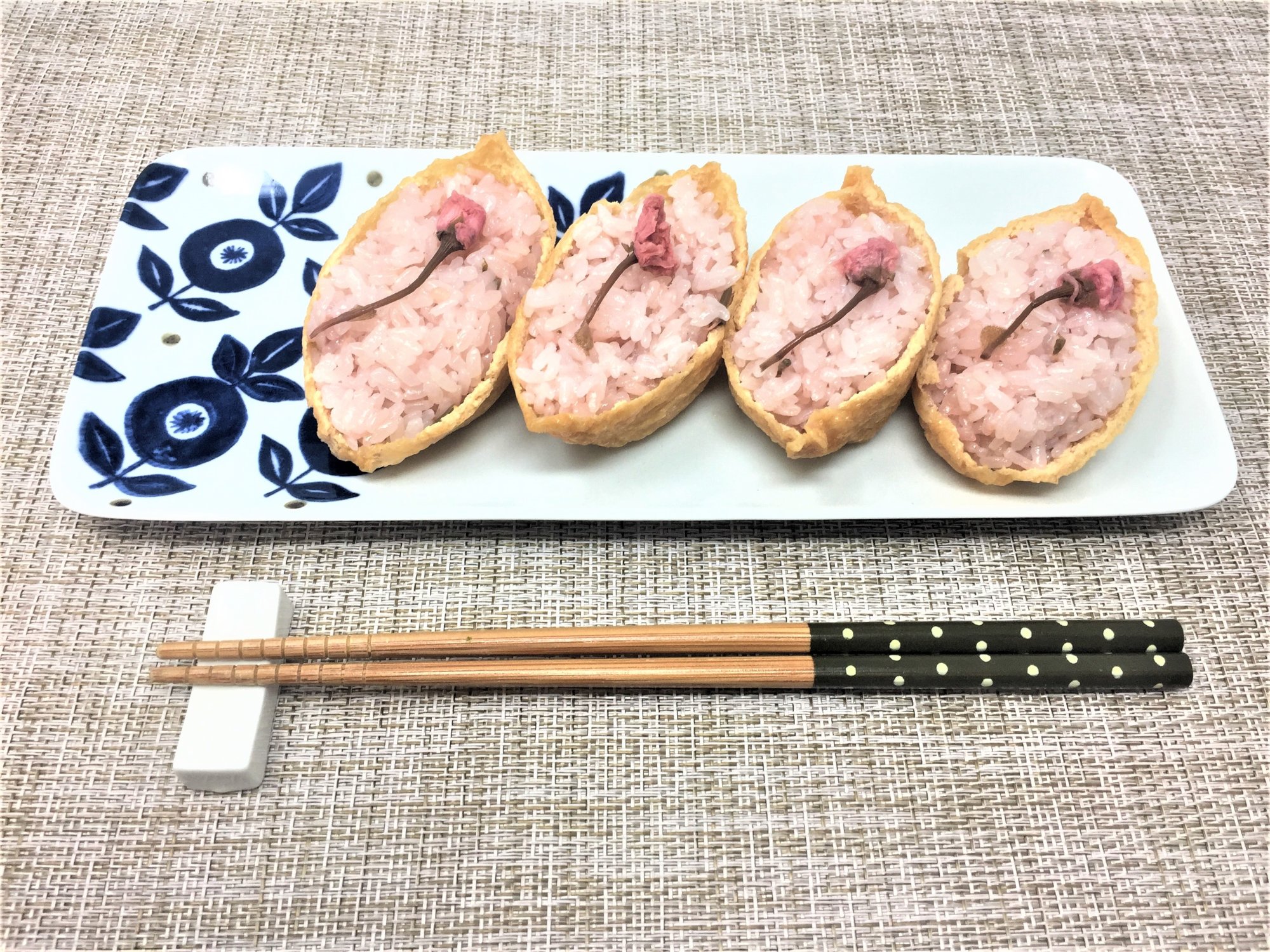 カルディの桜ごはんの素を使って桜いなりの簡単レシピ ゆり子飯