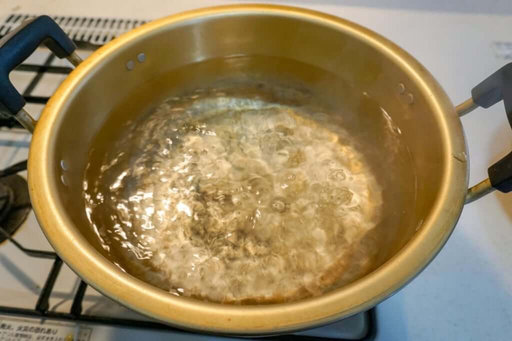 鍋に湯を沸かす_ゆう玄_大庄屋