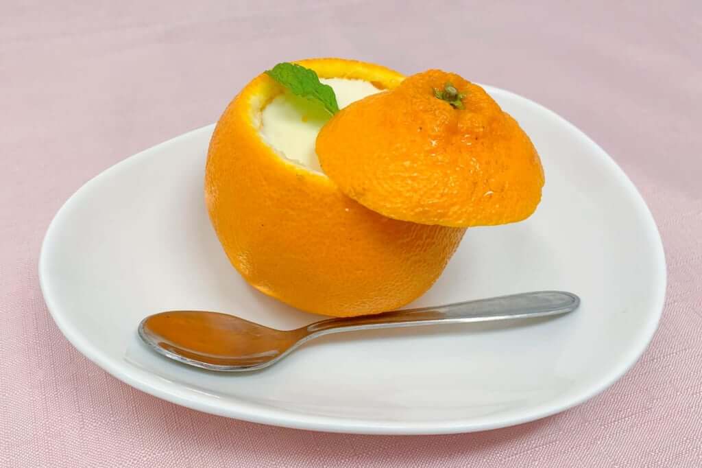 丸ごとオレンジのレアチーズケーキしらぬいバージョン