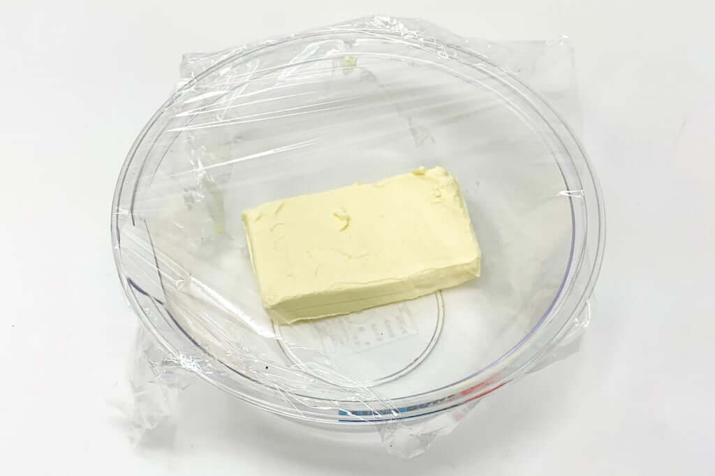クリームチーズを電子レンジで加熱_オレオチーズケーキ_2020-05-03