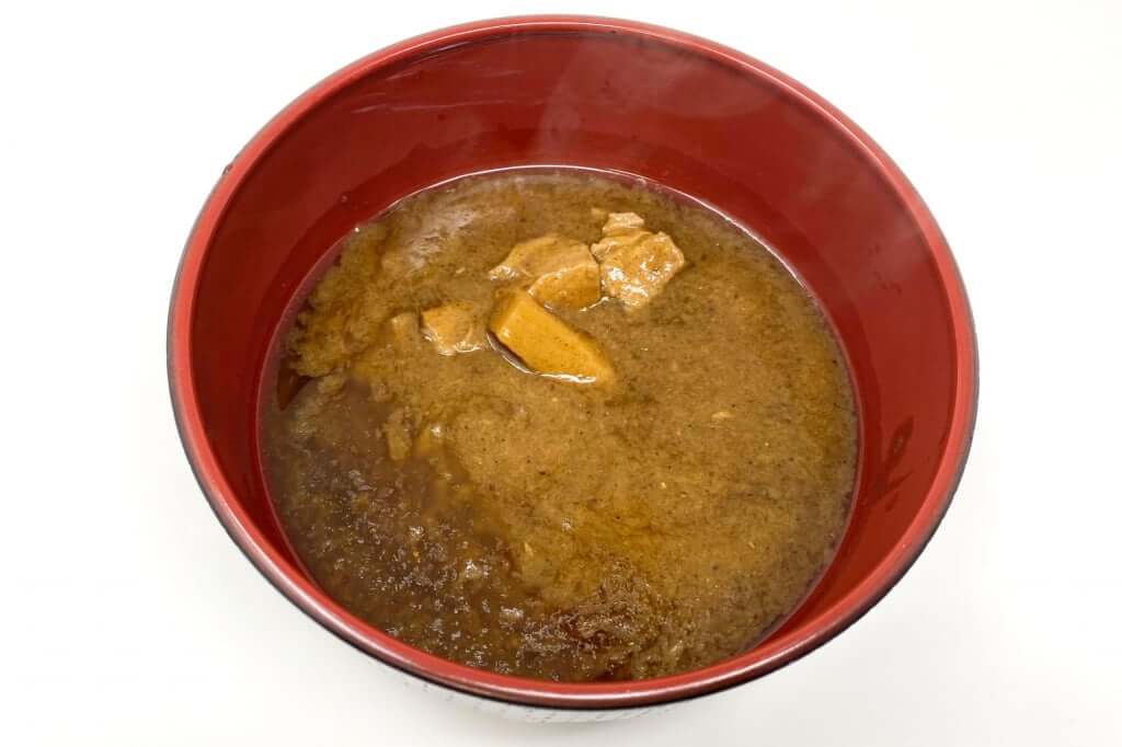 スープを器に入れる_濃厚豚骨魚介つけ麺_三田製麺所_2020-10-10